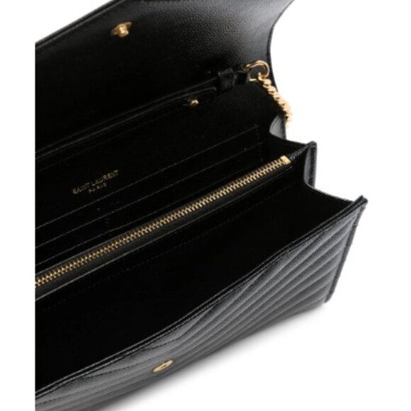 Saint Laurent Street-Chic Envelope Bag - Picture 5 of 5